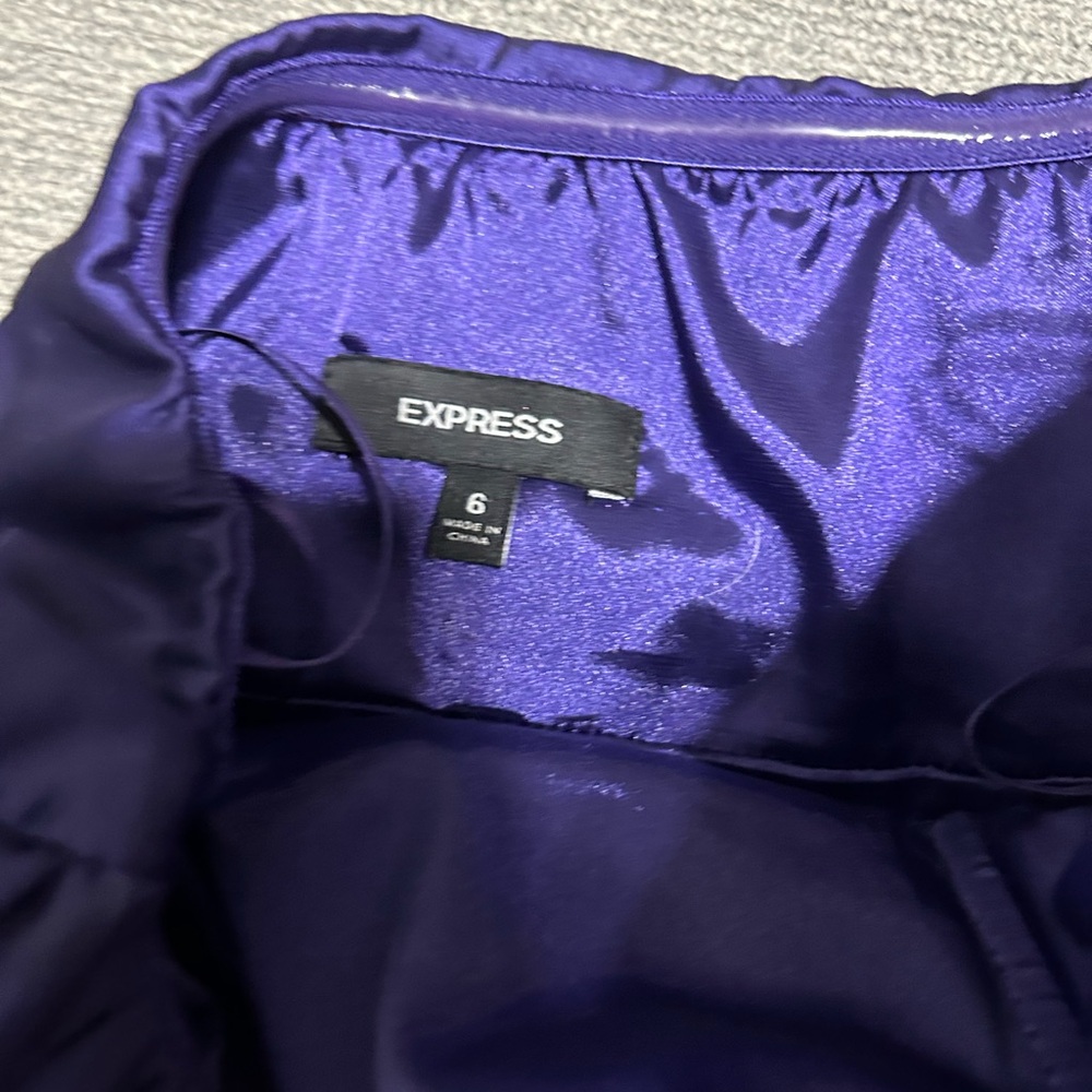 Express Purple Dress with black lace accents size 6 - Picture 6 of 10